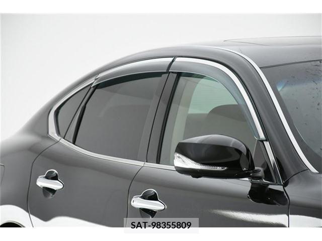 Nissan FUGA 2016-02 209449-3