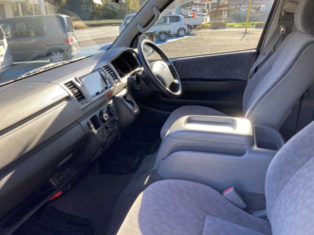 Toyota HIACE VAN 2006-10 195263-7