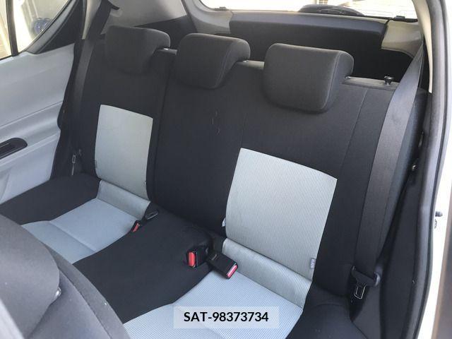 Toyota AQUA 2013-01 260613-5