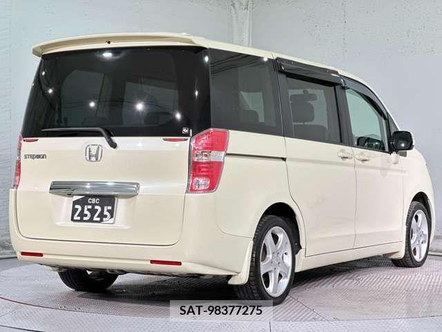 Honda STEP WGN 2009-10 286129-7