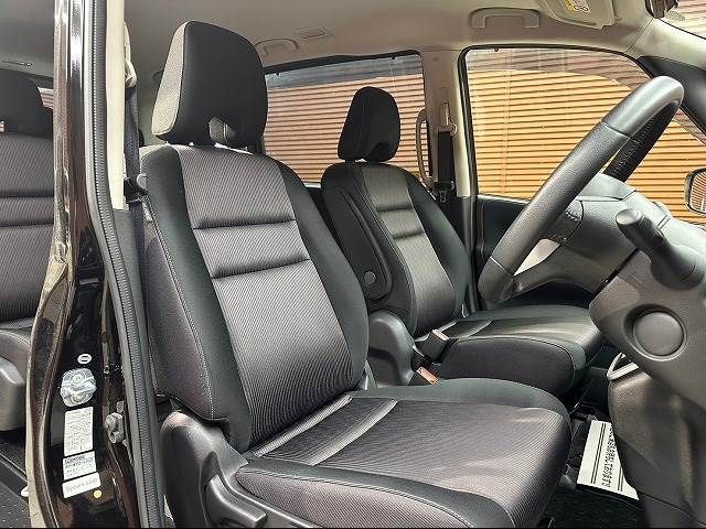 Nissan SERENA 2017-01 184581-7