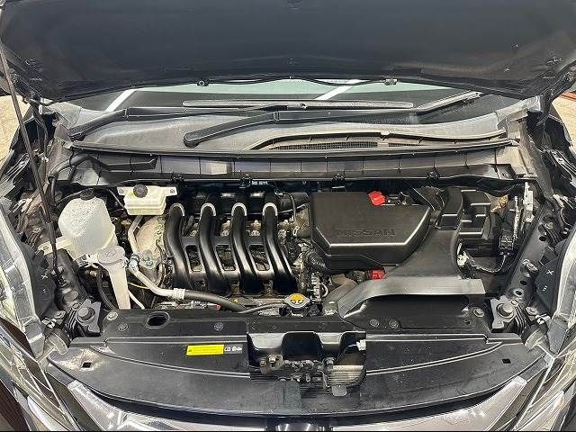 Nissan SERENA 2017-01 184581-14