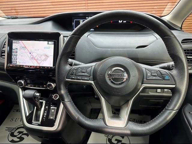 Nissan SERENA 2017-01 184581-13