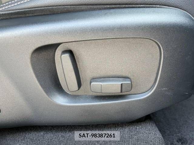 ROVER RANGE ROVER 2019-03 283864-8