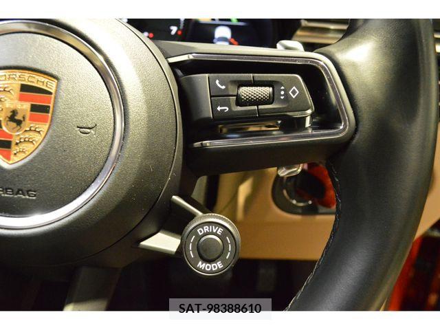 Porsche MACAN 2022-09 366255-16