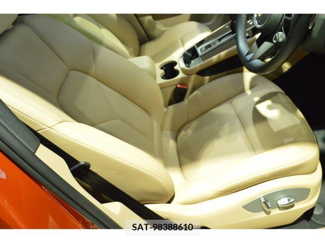 Porsche MACAN 2022-09 366255-9