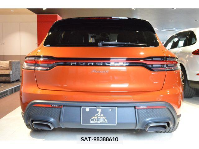 Porsche MACAN 2022-09 366255-3