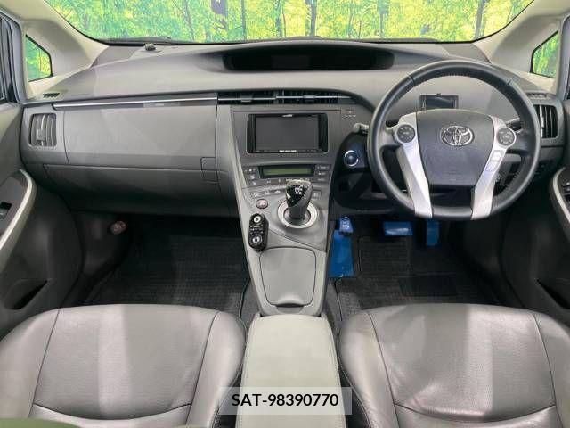 Toyota PRIUS 2009-10 328047-1