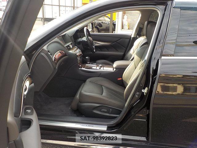 Nissan CIMA HYBRID 2015-01 357879-19