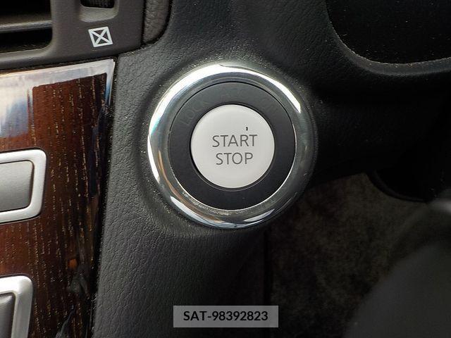 Nissan CIMA HYBRID 2015-01 357879-9