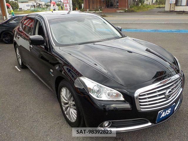 Nissan CIMA HYBRID 2015-01 357879-4