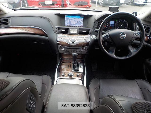 Nissan CIMA HYBRID 2015-01 357879-1