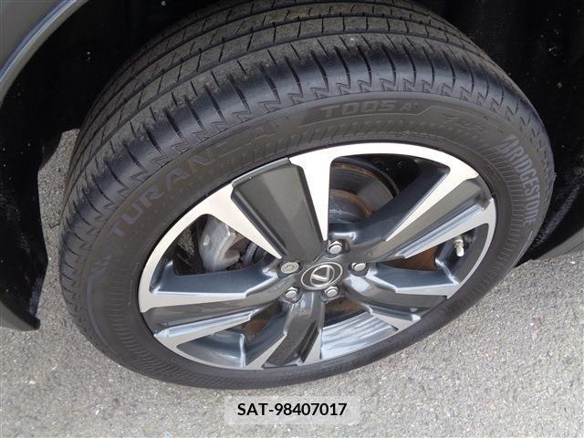 Lexus UX 2021-08 334361-6