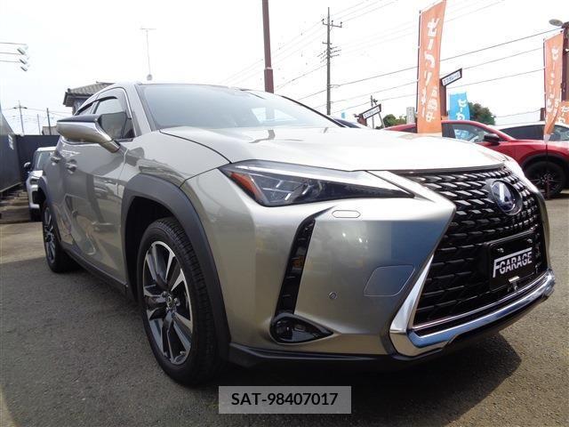 Lexus UX 2021-08 334361-1