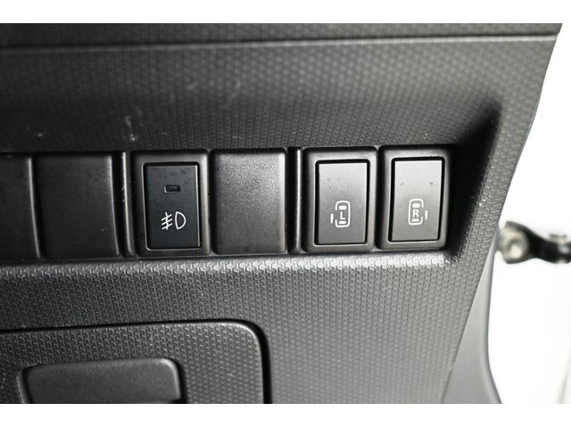 Mitsubishi DELICA D2 2012-07 619-16