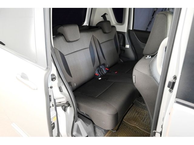 Mitsubishi DELICA D2 2012-07 619-8