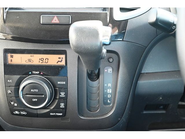 Mitsubishi DELICA D2 2012-07 619-19