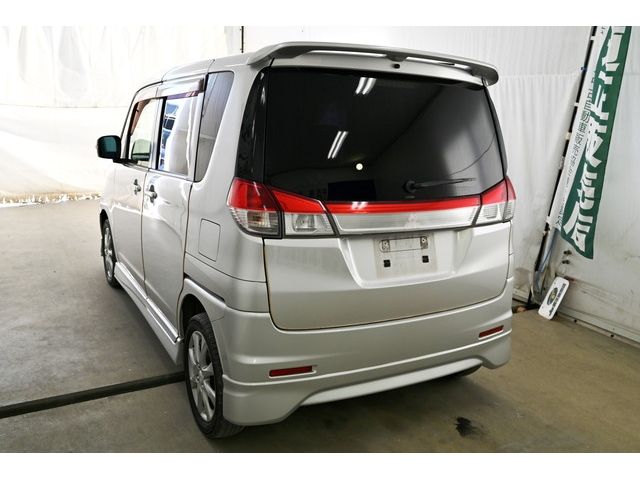 Mitsubishi DELICA D2 2012-07 619-2
