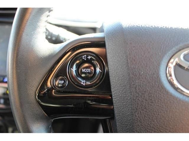 Toyota PRIUS 2017-10 195803-2