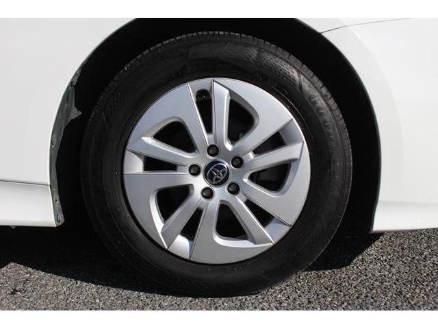 Toyota PRIUS 2017-10 195803-11