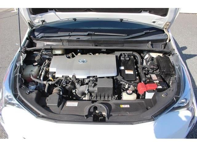 Toyota PRIUS 2017-10 195803-18
