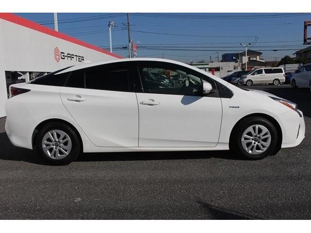 Toyota PRIUS 2017-10 195803-10