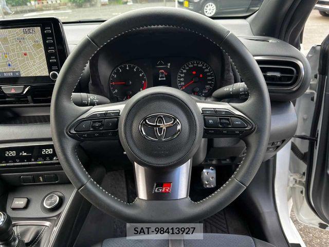 Toyota YARIS 2021-09 270724-8