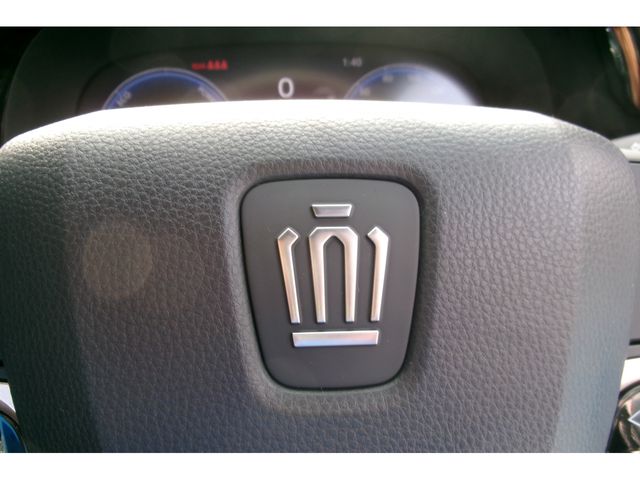 Toyota CROWN 2023-10 14928-24