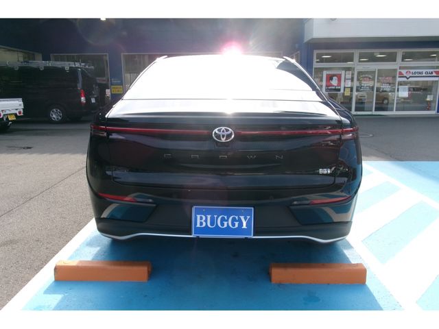 Toyota CROWN 2023-10 14928-5