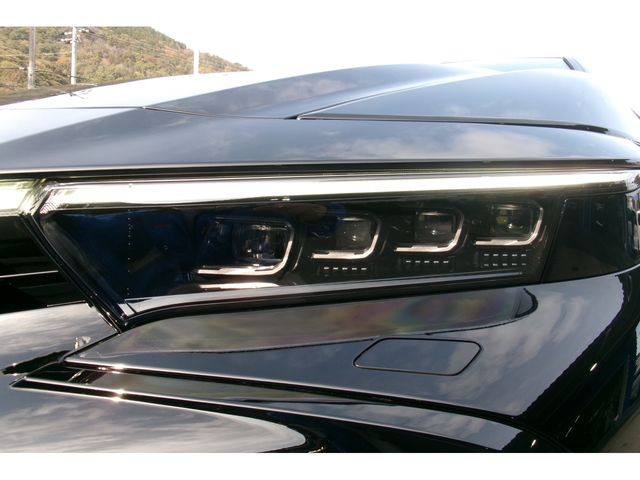 Toyota CROWN 2023-10 14928-9