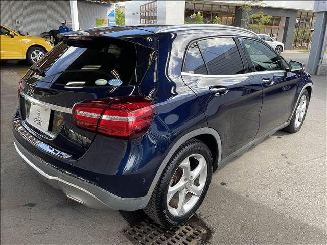 Mercedes Benz GLA-CLASS 2017-04 11487-15