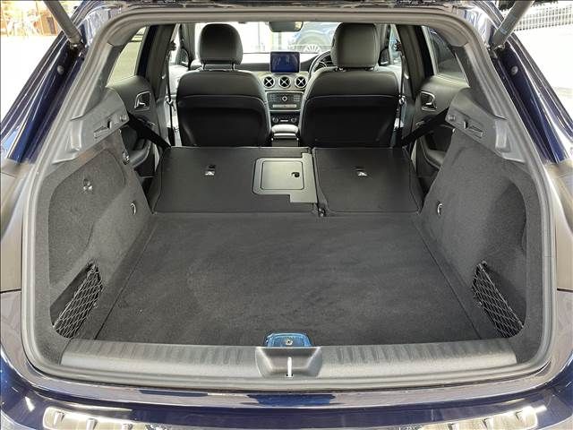 Mercedes Benz GLA-CLASS 2017-04 11487-10