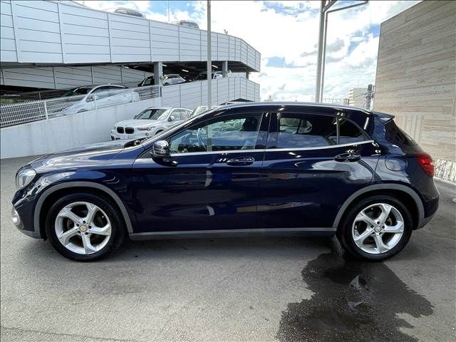 Mercedes Benz GLA-CLASS 2017-04 11487-14