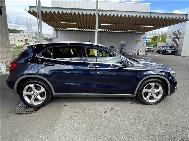 Mercedes Benz GLA-CLASS 2017-04 11487-13