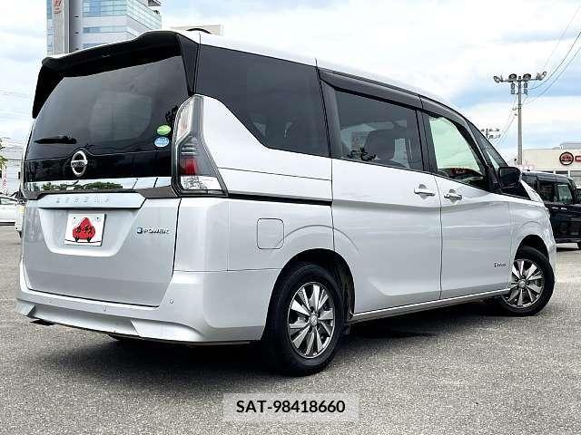 Nissan SERENA 2019-04 381442-2