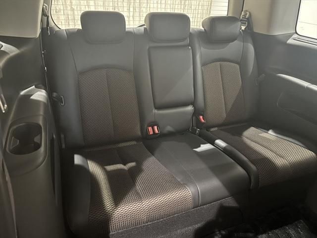Nissan ELGRAND 2012-06 10473-21