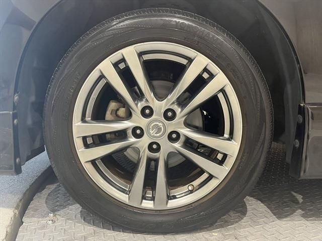 Nissan ELGRAND 2012-06 10473-17