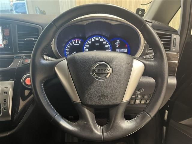 Nissan ELGRAND 2012-06 10473-26