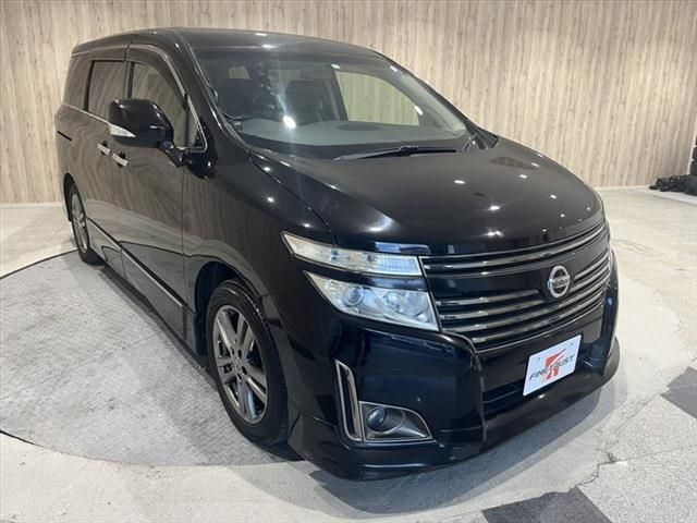 Nissan ELGRAND 2012-06 10473-2