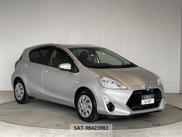 Toyota AQUA 2017-03 260446-11