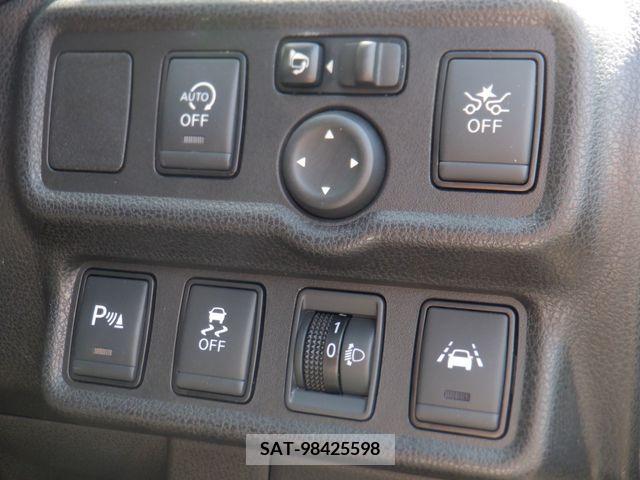 Nissan NOTE 2019-05 325483-6