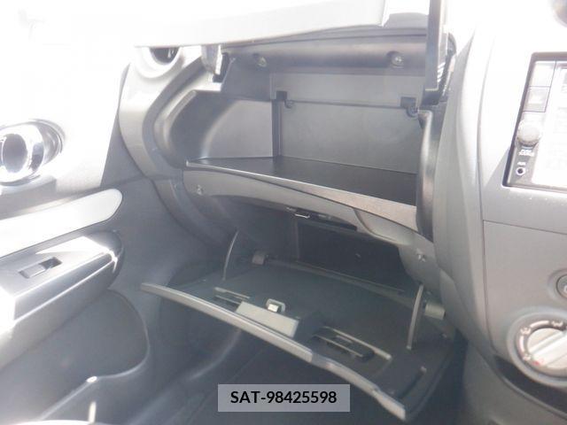 Nissan NOTE 2019-05 325483-11