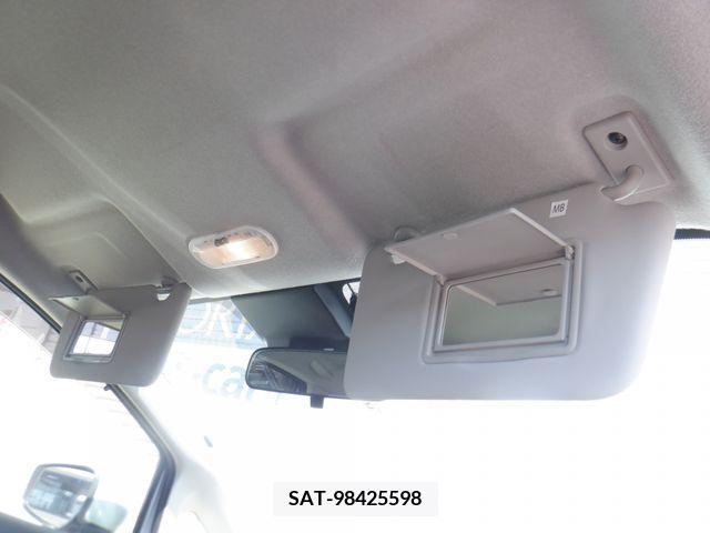 Nissan NOTE 2019-05 325483-16