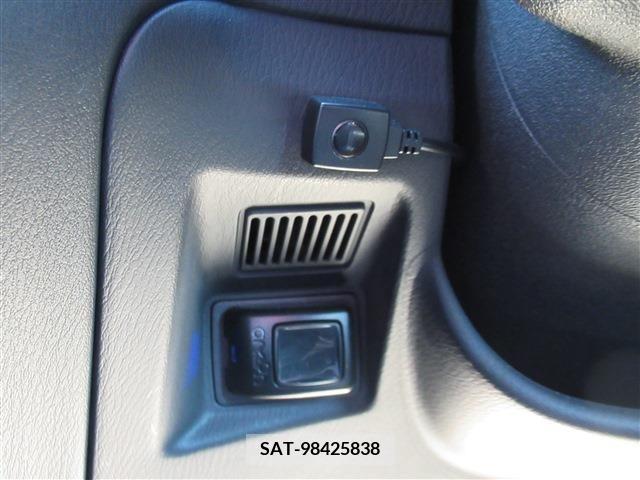 Nissan FUGA 2019-06 334225-20