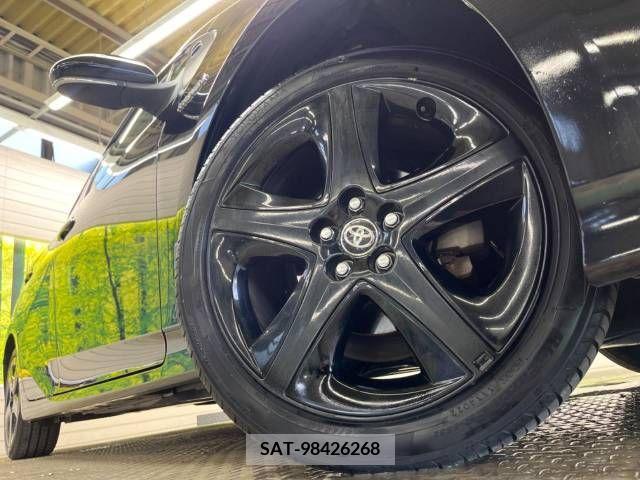 Toyota PRIUS 2017-07 330654-13