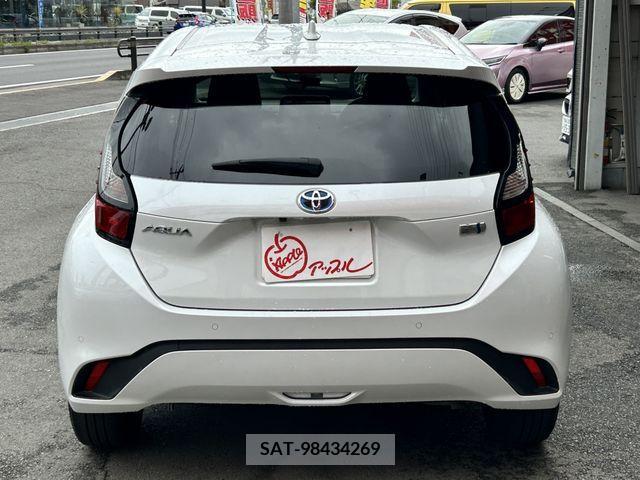Toyota AQUA 2021-11 260600-2