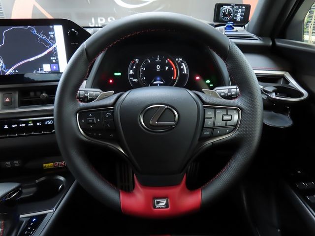 Lexus UX 2023-05 16879-21