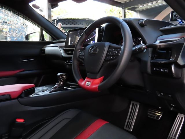 Lexus UX 2023-05 16879-15
