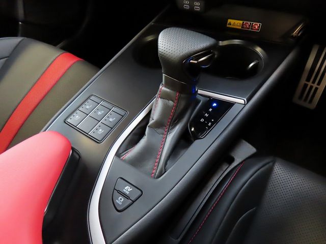 Lexus UX 2023-05 16879-25