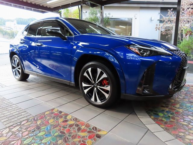 Lexus UX 2023-05 16879-11